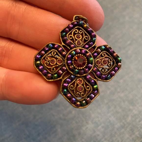 Premier Designs Pendant and Earrings - Picture 3 of 4